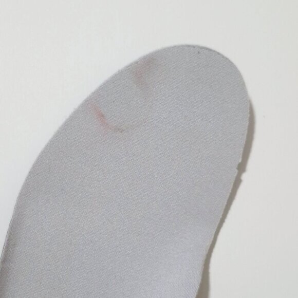 EUC New Balance silver light grey & rose gold floral jacquard accented sneakers - Picture 10 of 10